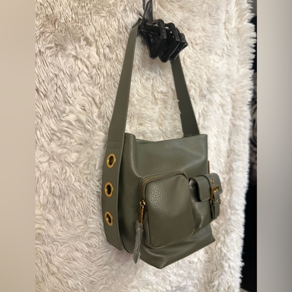 💚💚NWT-STEVE MADDEN OLIVE GREEN SHOULDER BAG AND WALLET💚💚 - Picture 4 of 17